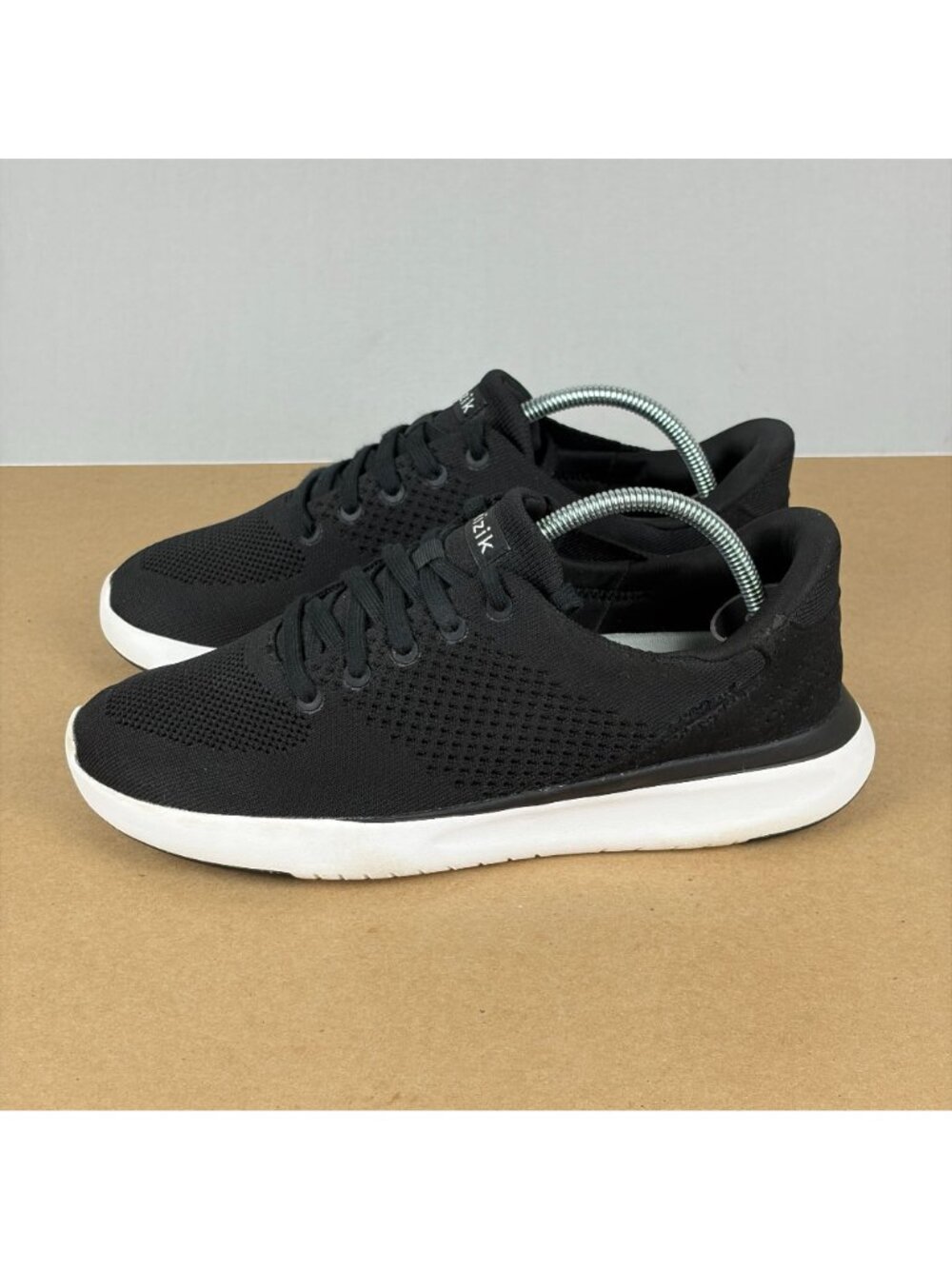 Kizik Lima Handsfree Athletic Shoes Sneakers Womens 8 Wide Black Unisex Mesh - Picture 10 of 10